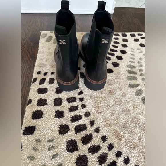 Sam Edelman Laguna Waterproof Lug Sole Chelsea Boot Black - Picture 6 of 8